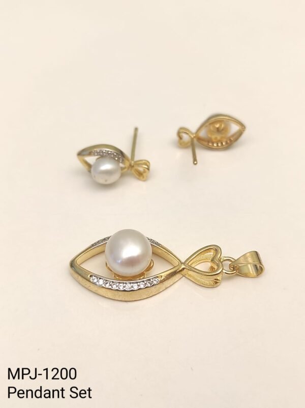 Pendant Set Collection by Magan Pearls
