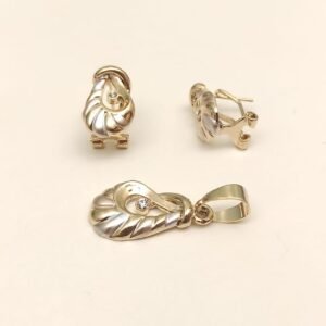Pendant Set Collection by Magan Pearls
