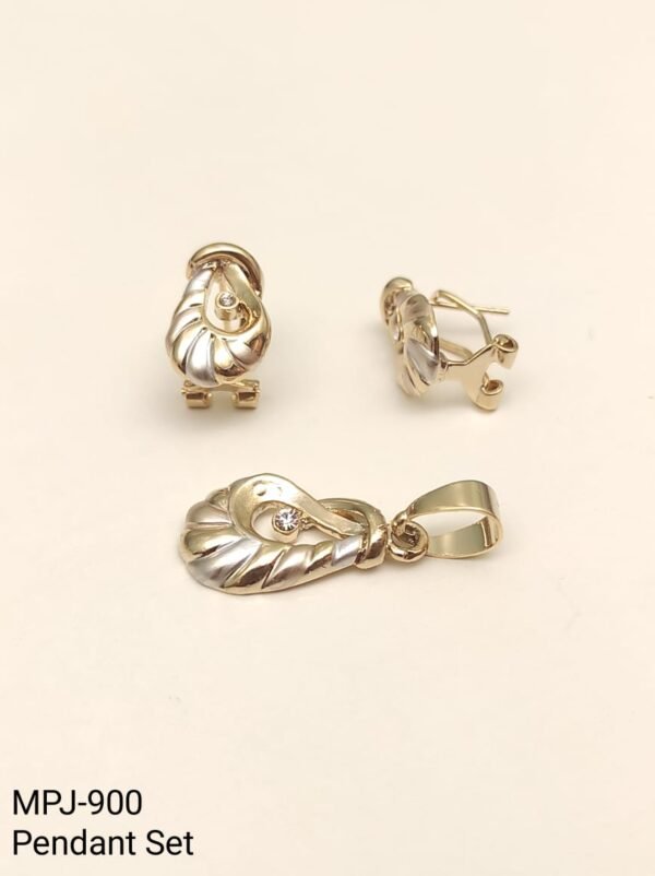 Pendant Set Collection by Magan Pearls